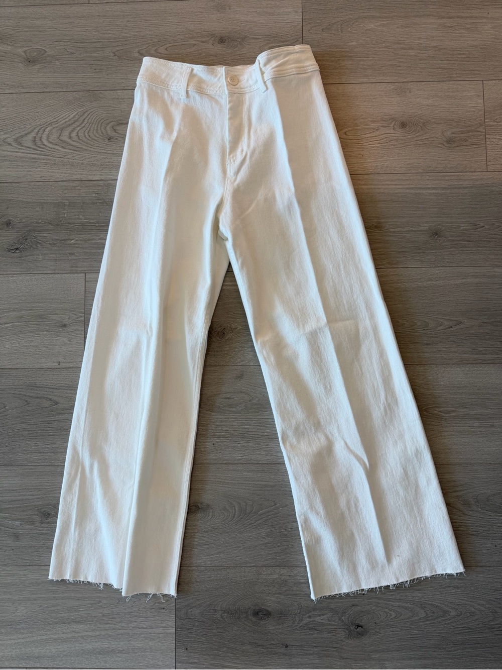 Miou Muse - High Rise Raw Hem Crop Wide Leg white jeans - (29" Inseam)
